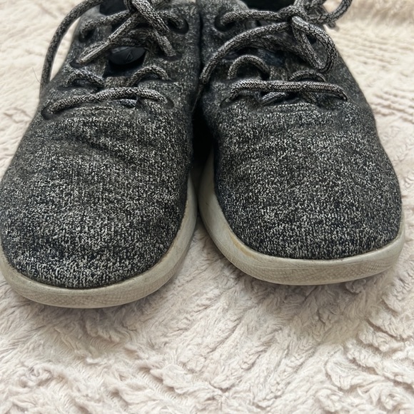 Allbirds Wool Runner size 9, natural grey with light grey sole - Picture 6 of 16